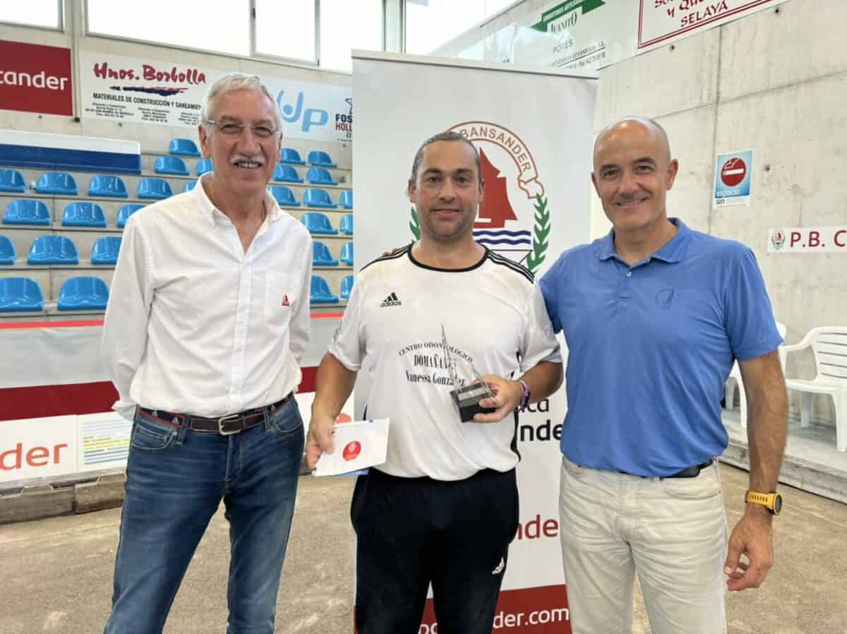 José L. Masegosa campeón del concurso APEBOL Club Bansander de 4ª